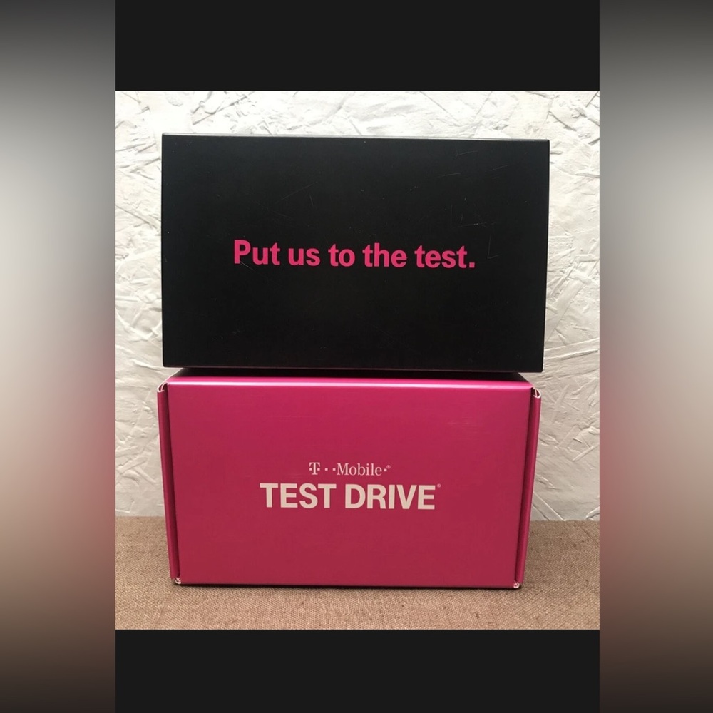 New Sealed T-Mobile T9 Test Drive Mobile Hotspot Kit (Phone Service Required)